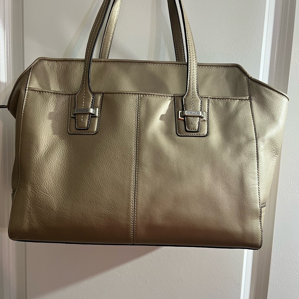 Coach Gold Leather Bag - Picture 6 of 14